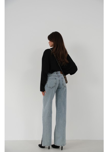 Asimetrik Kemer Paça Yırtmaçlı Mavi Jean indirimleri