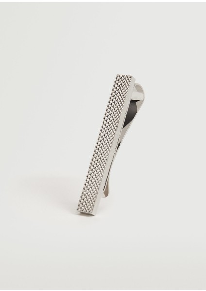 Metal kravat iğnesi