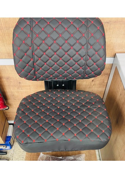 Massey Ferguson 240 Kırmızı Desenli Askeri Branda Koltuk Kılıfı Hediyeli modelleri