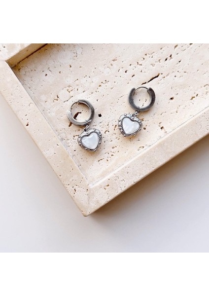 Anne Boleyn Grey Steel Earring
