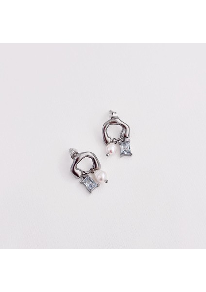 Pearly Grey Steel Earring