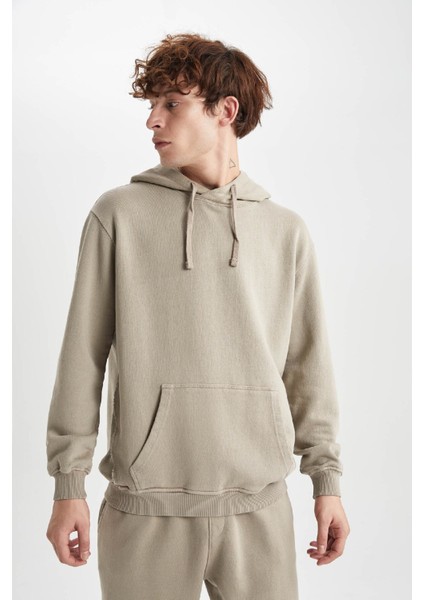 Regular Fit Kapüşonlu Yıkamalı Soluk Efektli Kanguru Cepli Sweatshirt B1118AX23AU