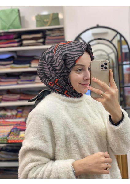 Siyah – Turuncu Scarf İki Renkli Geometrik Eşarp