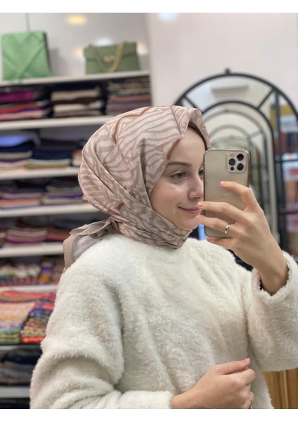 Kum Beji Scarf İki Renkli Geometrik Eşarp