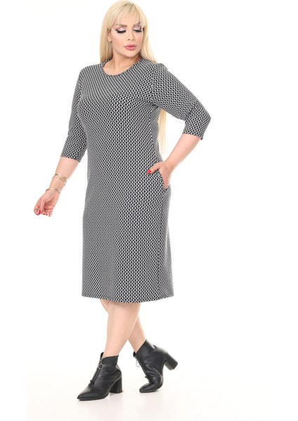 Çift Cepli Kışlık Büyük Beden Esnek Desenli Elbise 37D-2613