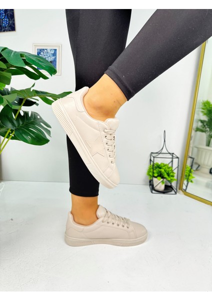 Günlük Kadın Sneaker Bağcıklı Yıldız Detaylı Tırtıklı Taban Oval Burunlu Rahat Spor Ayakkabı 602 indirimleri