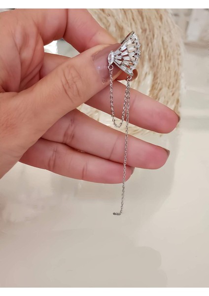 Melek Kanat Sallantılı Model Gümüş Renkli Kıkırdak Sıkıştırmalı Küpe Earcuff