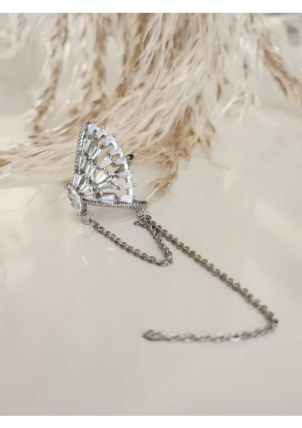 Melek Kanat Sallantılı Model Gümüş Renkli Kıkırdak Sıkıştırmalı Küpe Earcuff modelleri