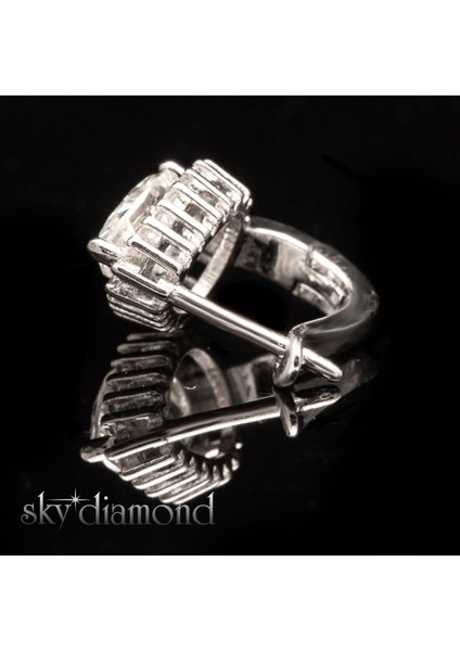 Sky Diamond Etrafı Pırıltılı Taşlarla Süslenmiş Damla Küpe