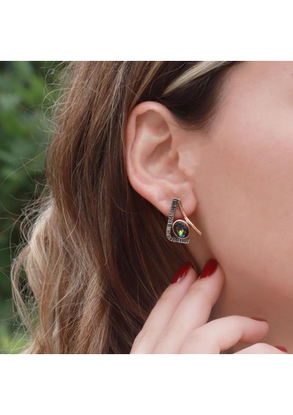 Mistik Topaz Taşlı El Işi Rose Gold Çizgili Otantik Gümüş Küpe