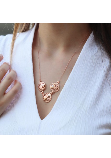 Gül Modeli Zirkon Taşlı Rose Gold Kaplama Gümüş Kolye