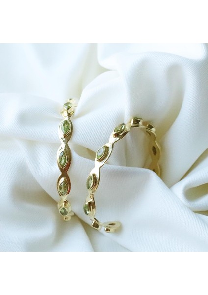 Peridot Taşlı Mekik Modeli Gold Kaplama Gümüş Halka Küpe