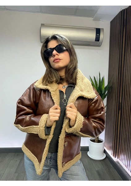 Kadın Kahverengi Içi Kürklü Düğmeli Suni Deri Mont HZL23W-BRC129331