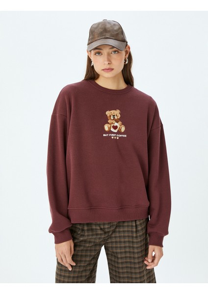 Ayı Işlemeli Sloganlı Bisiklet Yaka Şardonlu Oversize Sweatshirt modelleri