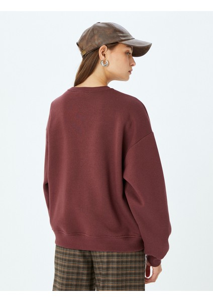 Ayı Işlemeli Sloganlı Bisiklet Yaka Şardonlu Oversize Sweatshirt fırsatları