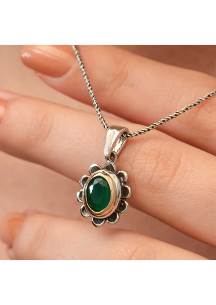 Gümüş Yeşil Çiçek Desenli Otantik Kadın Kolye