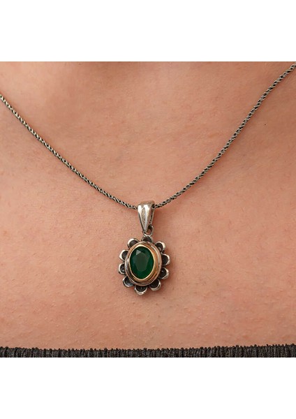 Gümüş Yeşil Çiçek Desenli Otantik Kadın Kolye fiyatları