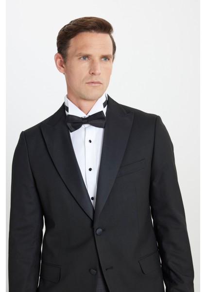 Slim Fit Dar Kesim Kırlangıç Yaka Kapak Cepli Esnek Smokin Takımı indirimleri