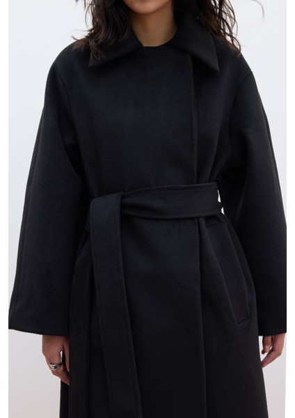 Düz Kapamalı Kaşe Kaban Siyah indirimleri