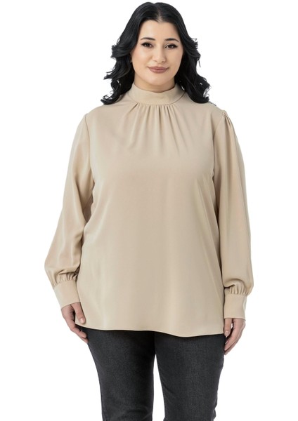 Büyük Beden Yakası Arkadan Düğmeli Dik Yaka Dökümlü Siyah Bluz