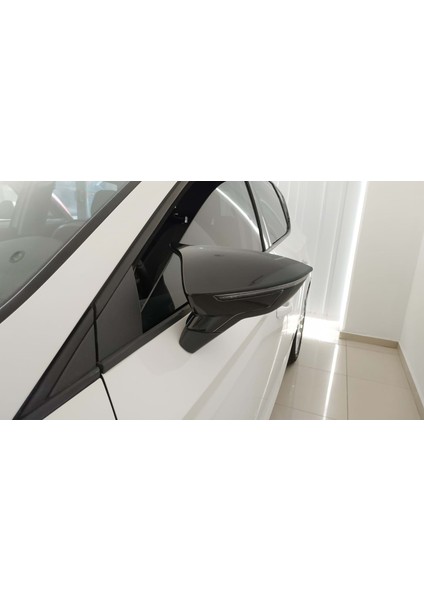 Leon Mk3 Batman Ayna Kapağı Piano Black / 2012-2020 modelleri