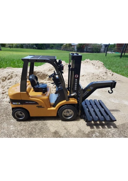 Huına 1/10 Yüksek Kalite Rc Model Forklift Uzaktan Kumandalı Metal İş Makinası - 2.4G 8 Kanal Full Fonksiyon Sesli Ve Işıklı - 1577