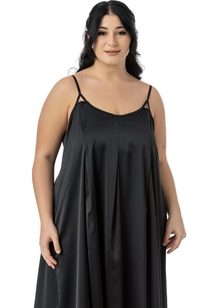 Büyük Beden Ayarlanabilir Ince Askılı Derin Plikaşe Detaylı Yırtmaçlı Saten Uzun Siyah Elbise fiyatları