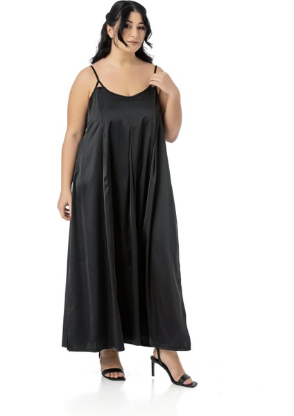 Büyük Beden Ayarlanabilir Ince Askılı Derin Plikaşe Detaylı Yırtmaçlı Saten Uzun Siyah Elbise indirimleri