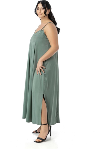 Büyük Beden Ayarlanabilir Ince Askılı Derin Plikaşe Detaylı Yırtmaçlı Saten Uzun Mint Yeşili Elbise indirimleri