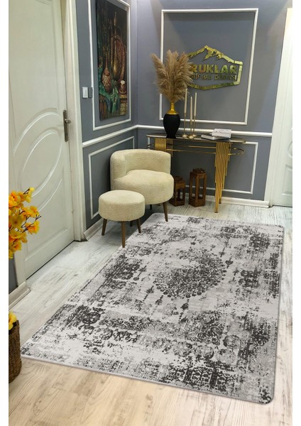 Kaymaz Tabanlı Yıkanabilir Leke Tutmaz Modern Klasik Desenli Salon Halısı Dot Taban Halı KLDH29