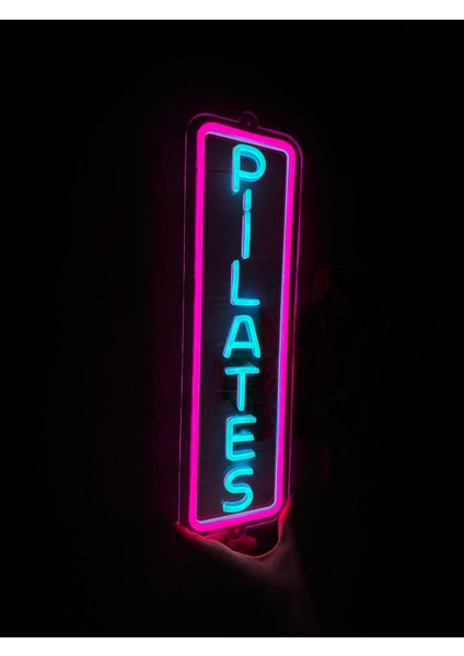 'pilates' Işıklı Neon LED Dekoratif Duvar Yazısı Tabelası (15 x 50 cm )