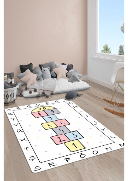 Kaymaz Taban Yıkanabilir Harfli Seksek Desenli Çocuk Halısı