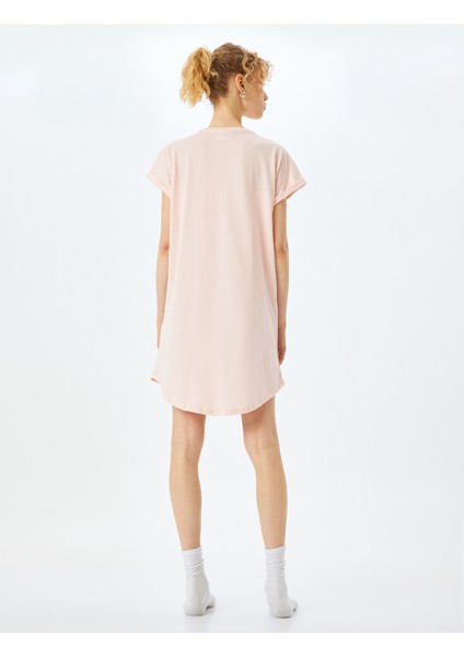 Lisanslı Bugs Bunny Baskılı Kısa Kollu Pamuklu Gecelik fırsatları