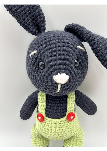 Amigurumi El Örgüsü Siyah Tavşan Oyuncak