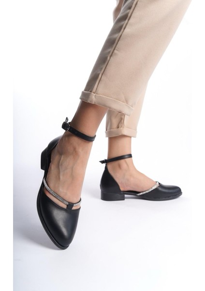 Kadın Emil Shoes Siyah Cilt Taş Detaylı Yanları Açık Babet Ayakkabı