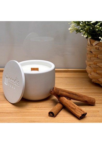 Cinnamon Frost 130G Soya Mumu -El Yapımı Beyaz Beton Kapta