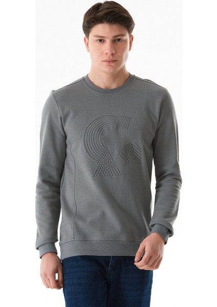 Kabartma Desenli Bisiklet Yaka Sweatshirt