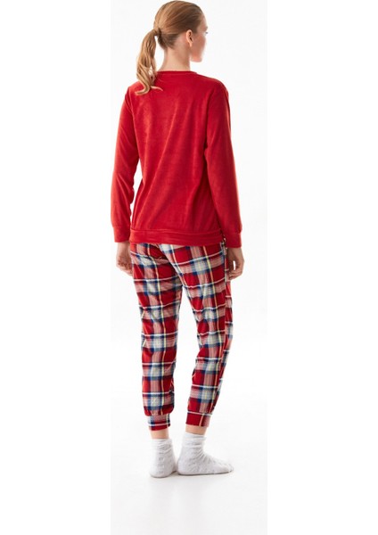 Nakışlı Bisiklet Yaka 2 Li Kadife Pijama Takımı fırsatları