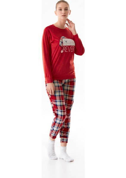 Nakışlı Bisiklet Yaka 2 Li Kadife Pijama Takımı indirimleri