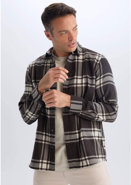 Regular Fit Polo Yaka Kareli Pamuklu Uzun Kollu Gömlek D7557AX24AU fırsatları