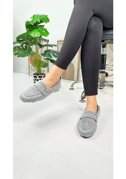 Günlük Kadın Loafer Peluş Astarlı  Oval Burunlu Alçak Desenli Tabanlı Ayakkabı 375