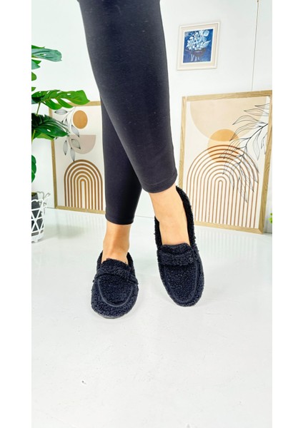 Günlük Kadın Loafer Peluş Astarlı  Oval Burunlu Alçak Desenli Tabanlı Ayakkabı 375