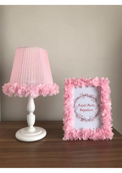 Bebek Çocuk Odası Abajur ve Çerçeve Pembe Çiçekli