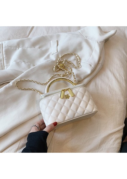 Kadınlar Için Xiaoxiang Tarzı Eşkenar Dörtgen Nakış Küçük Çanta 2024 Yeni Üst Düzey Zincir Çanta, Moda ve Çok Yönlü Omuz Çantası El Küçük Kare Çanta (Yurt Dışından)