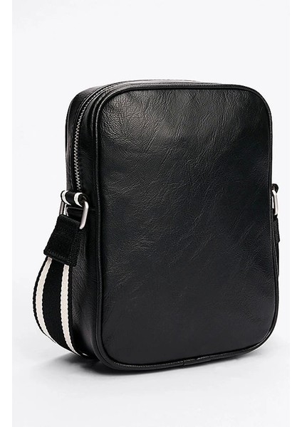 Erkek Siyah Askılı Çapraz Omuz Çantası fiyatları