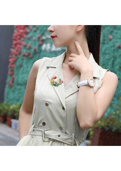 Vintage Kadın Banket Kıyafetlerine Çiçek Broş Takıları Elmas Lotus Yaprak Balık Broş Şal Klipsi (Yurt Dışından) modelleri