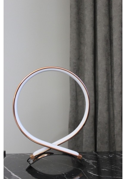 Rose Gold Modern Ledli Masa Lambası Abajur Fiyonk
