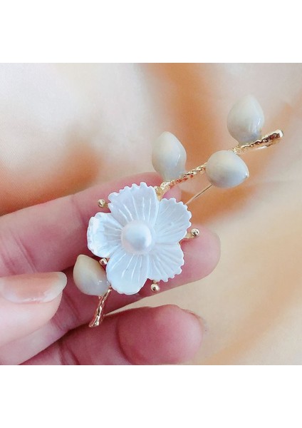 Kırmızı Stil Kadınlar Için Yüksek Kabuk Inci Çiçek Broşlar Zarif Moda Kırmızı Kristal Broş Düğün Takı (Yurt Dışından) modelleri