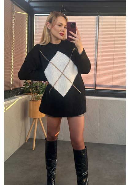 Siyah Baklava Desenli Kazak fırsatları