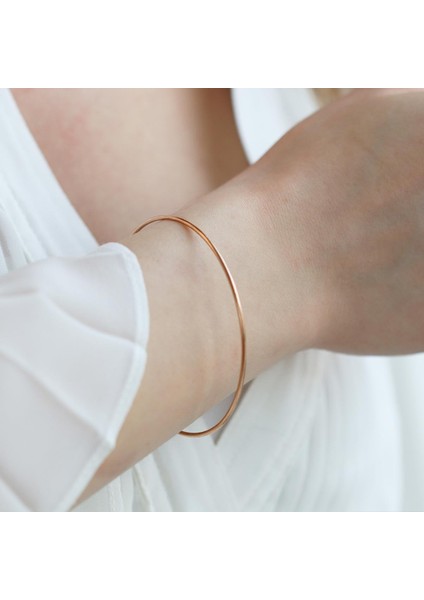 Ajda Modeli Gümüş Ince Bilezik modelleri